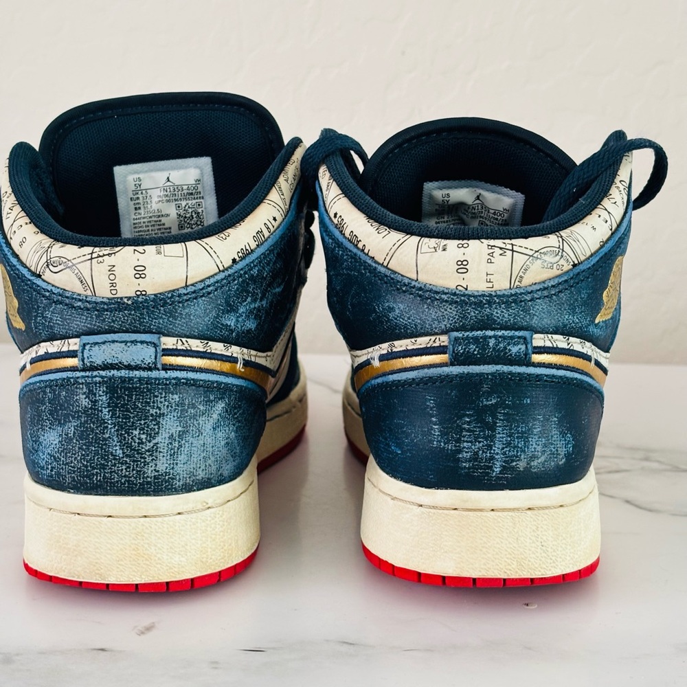 JORDAN 1 MID SE GS 'TAKE FLIGHT' - Picture 5 of 11